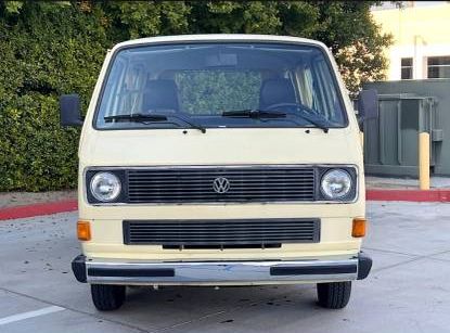 Volkswagen-Vanagon-1982-19