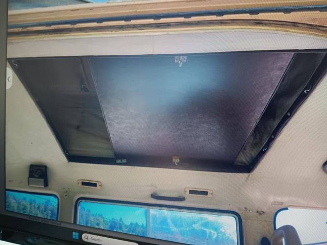 Volkswagen-Vanagon-1982