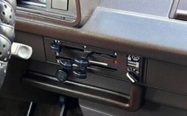 Volkswagen-Vanagon-1982-8
