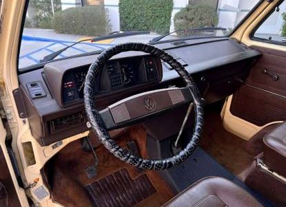Volkswagen-Vanagon-1982-9