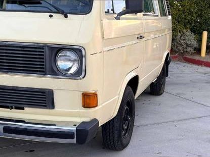 Volkswagen-Vanagon-1982-Custom-1