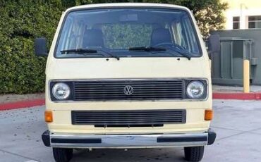 Volkswagen-Vanagon-1982-Custom-3