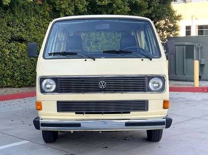 Volkswagen-Vanagon-1982-Custom-3
