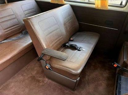 Volkswagen-Vanagon-1982-Custom-7