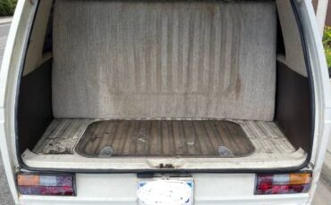 Volkswagen-Vanagon-1983-White-1