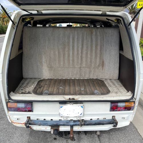 Volkswagen-Vanagon-1983-White-1
