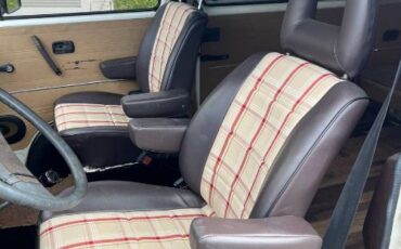 Volkswagen-Vanagon-1983-White-11