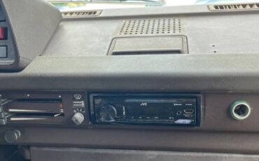 Volkswagen-Vanagon-1983-White-14