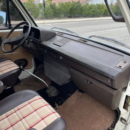 Volkswagen-Vanagon-1983-White-16