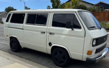 Volkswagen-Vanagon-1983-White-19