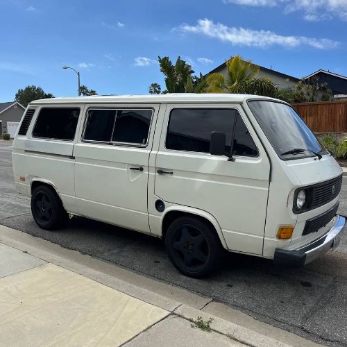 Volkswagen-Vanagon-1983-White-19