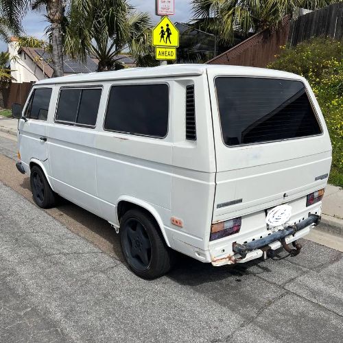 Volkswagen-Vanagon-1983-White-4