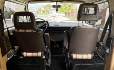 Volkswagen-Vanagon-1983-White-8