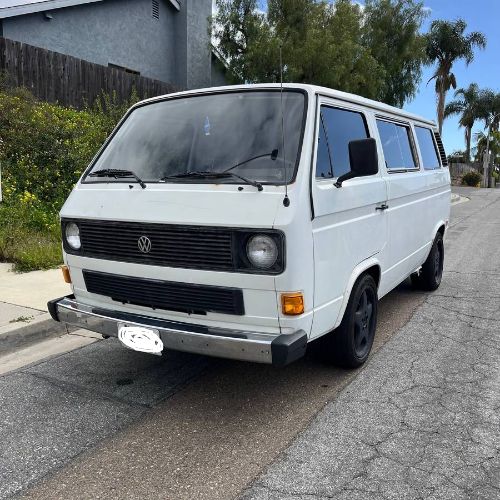 Volkswagen-Vanagon-1983-White