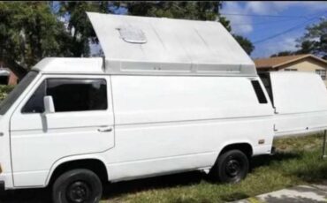 Volkswagen-Vanagon-1984-2