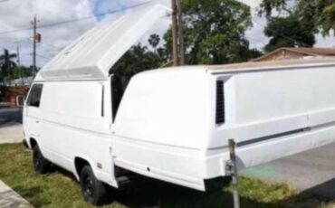 Volkswagen-Vanagon-1984-3