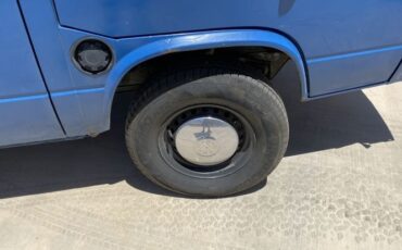 Volkswagen-Vanagon-1984-5