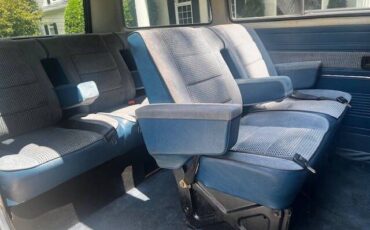 Volkswagen-Vanagon-1984-Monaco-2-Tone-Blue-Blue-4