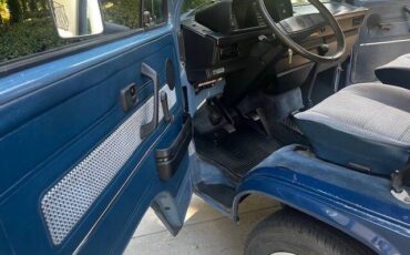 Volkswagen-Vanagon-1984-Monaco-2-Tone-Blue-Blue-5
