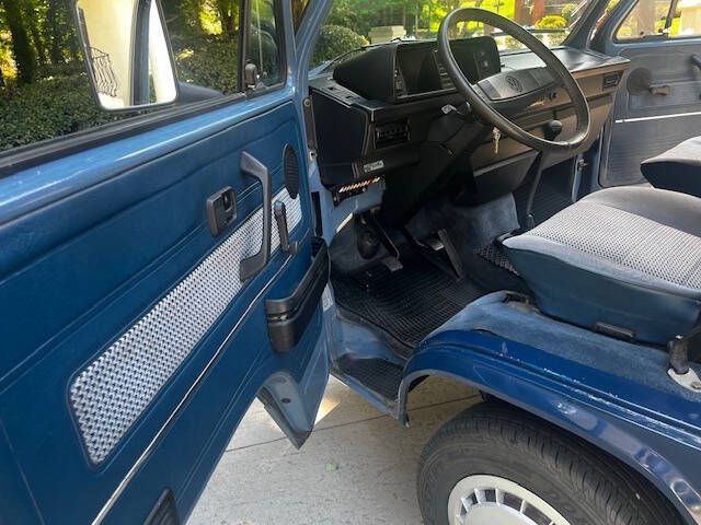 Volkswagen-Vanagon-1984-Monaco-2-Tone-Blue-Blue-5