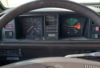 Volkswagen-Vanagon-1984-Tan-Black-6