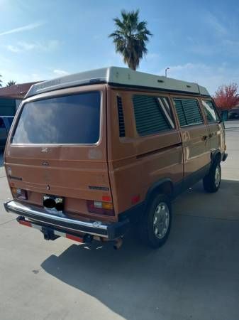 Volkswagen-Vanagon-1984-Tan-Black-8