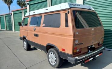 Volkswagen-Vanagon-1984-Tan-Black-9
