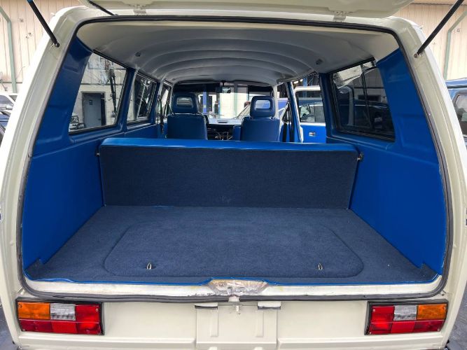 Volkswagen-Vanagon-1984-White-15