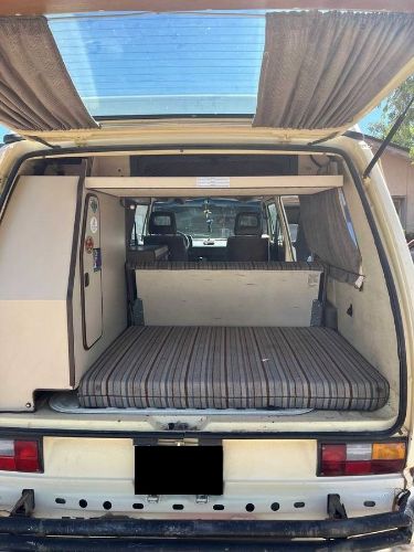 Volkswagen-Vanagon-1984-White-2