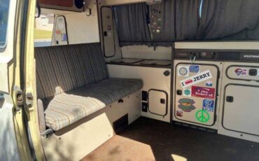 Volkswagen-Vanagon-1984-White-3