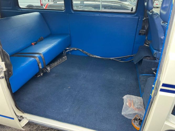 Volkswagen-Vanagon-1984-White-6