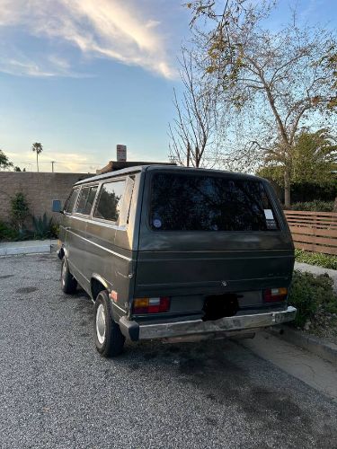 Volkswagen-Vanagon-1985-1