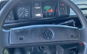 Volkswagen-Vanagon-1985-1