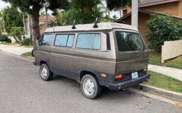 Volkswagen-Vanagon-1985-10