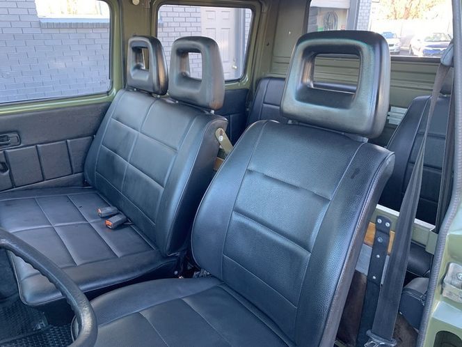 Volkswagen-Vanagon-1985-12