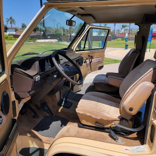 Volkswagen-Vanagon-1985-14