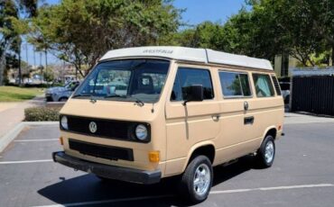 Volkswagen-Vanagon-1985-17