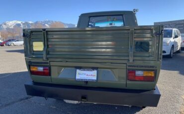 Volkswagen-Vanagon-1985-17