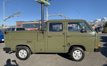 Volkswagen-Vanagon-1985-18