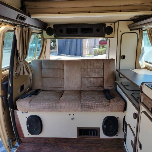 Volkswagen-Vanagon-1985-19