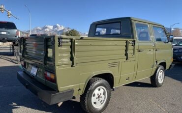 Volkswagen-Vanagon-1985-19