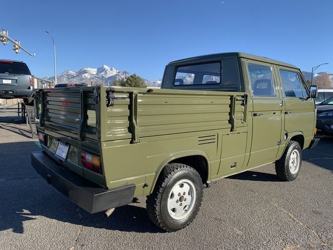 Volkswagen-Vanagon-1985-19