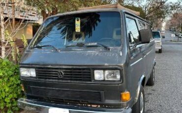 Volkswagen-Vanagon-1985-2