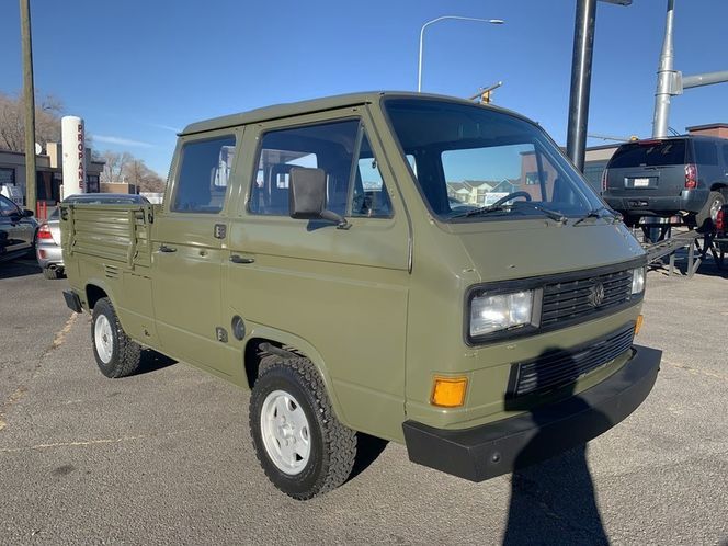 Volkswagen-Vanagon-1985-20