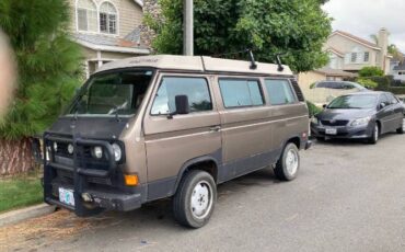 Volkswagen-Vanagon-1985