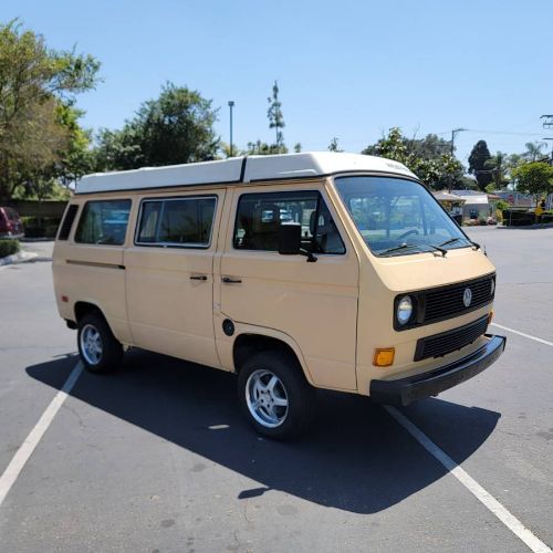 Volkswagen-Vanagon-1985-4