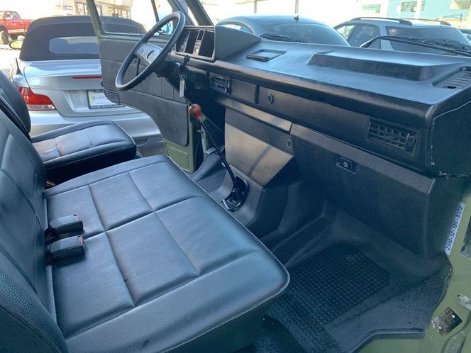 Volkswagen-Vanagon-1985-5