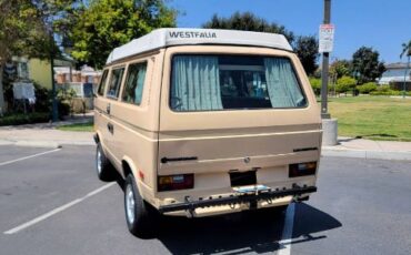 Volkswagen-Vanagon-1985-6