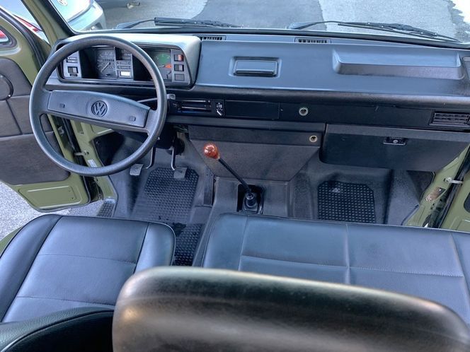 Volkswagen-Vanagon-1985-7