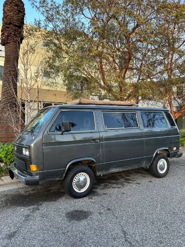Volkswagen-Vanagon-1985-8